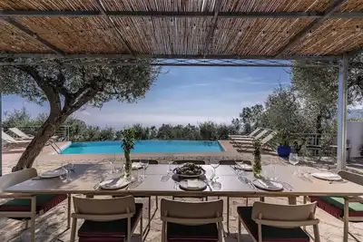 Image de Villa Chez Piè: Panoramic Views, Pool & Concierge
