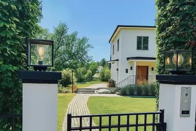 Image de Luxury Villa by the Ocean with Cinema