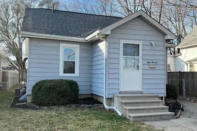 Image de Cozy Retreat + 2 car garage