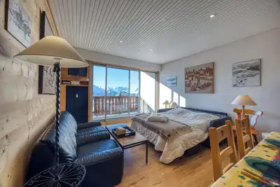Image de Appartement au pied des pistes pour 6 personnes avec balcon sud vue panoramique
