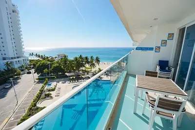 Image de Reserve Apartment – Oceanfront by Soho – 357a