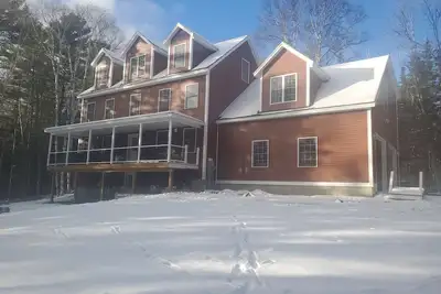 Image de Beautiful 6-bedroom house in Rangeley perfect for friends and family getaways.
