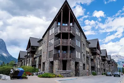 Image de Creekside 2-Bedroom Mountain View