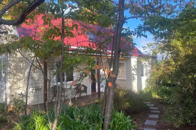 Image de Garden cottage in Blue Mountains. Forest trails on your doorstep!