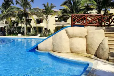 Image de Acapulco's House with 3 gigant pools, massive gardens and 3 besrooms