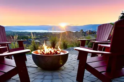 Image de Panorama Vista, Elevated Design, Vineyards & Hikes