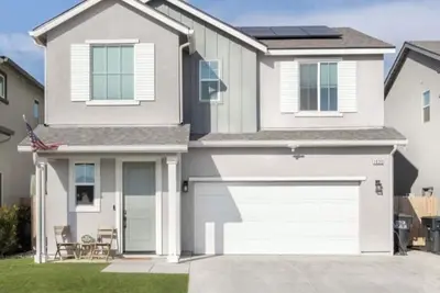 Image de Modern new 4-bedroom house in marvelous Visalia