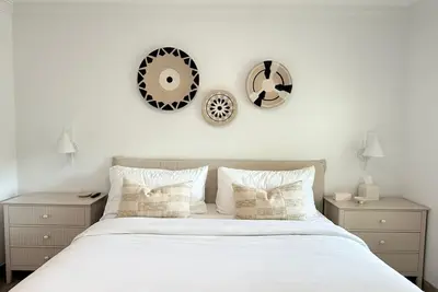Image de Stylish 1-bedroom condo in fabulous Leeward Settlement. Sleeps 4
