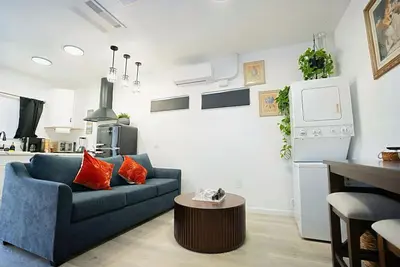 Image de Your Calm Escape  Modern Guesthouse Adu Sanctuary