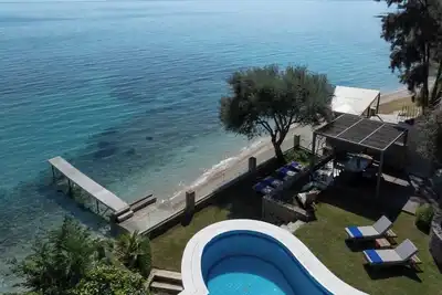 Image de Villa Alia – Modern Comfort Direct Beach Access