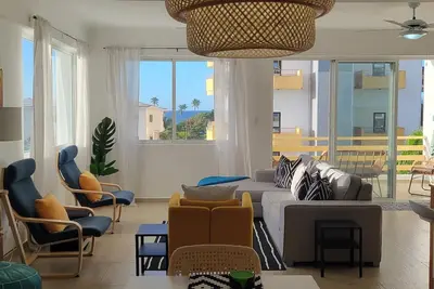 Image de Ocean Front Breezy Walk to Beach 3-bed condo w/ Air Conditioning in Juan Dolio