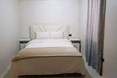 Image de 10 minutes from downtown! Comfortable apartment for families or friends