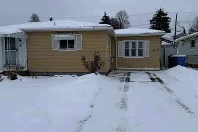 Image de 2-bedroom house in welcoming Rochester with cool Ac and charm