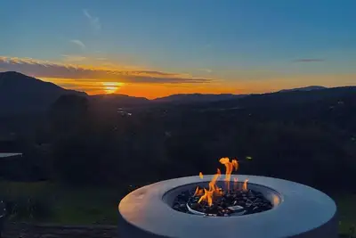 Image de Relax under the stars, Best view in town Yosemite house Hot Tub & Pool table