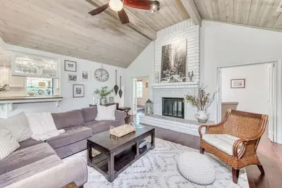 Image de The Del Mar Haven - Luxurious Retreat in Fresno