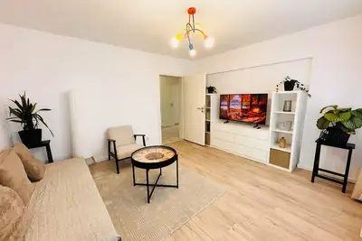 Black Iris Central Apartment - Cismigiu Park