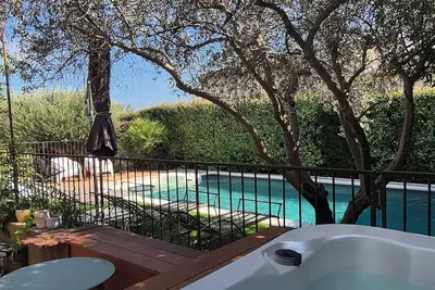 Image de Villa de charme avec piscine & jacuzzi – Provence