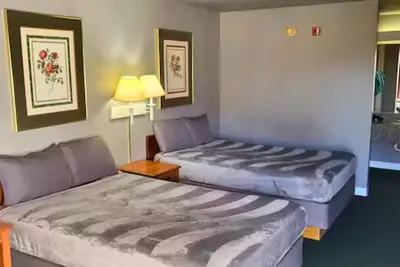 Image de Room 203 - 2 Double Beds Hotel Studio