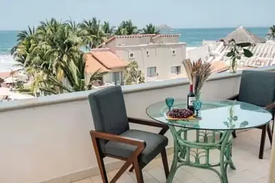 Image de Luxurious oceanfront suite, beautiful view of Ixtapa Zihuatanejo Bay