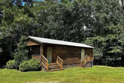 Image de Charming 1-bedroom cabin with Ac in peaceful Evergreen