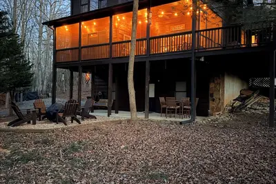 Image de Experience a Spacious North Georgia Retreat in Coosawattee River Resort