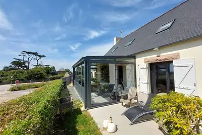Image de Maison vue mer véranda terrasse et jardin