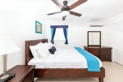 Image de High Rock Hideaway Estate #4, Near Beach