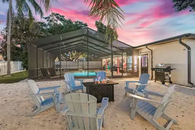 Image de 2 Mi to Img with Heated Pool + Fire Pit + Game Room