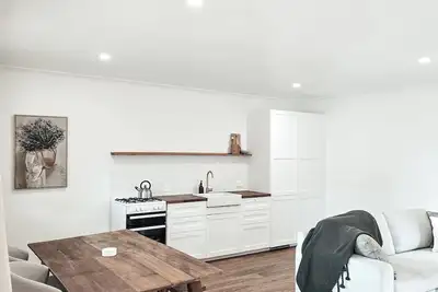 Image de The Cottage Kingsdale, Private bushstay, wildlife, dam views & fire pit Goulburn