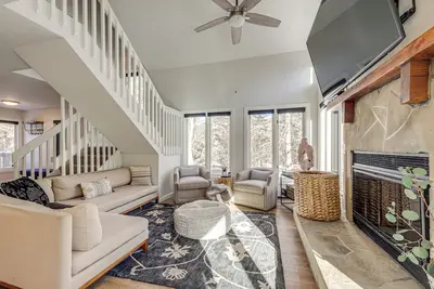 Image de 2 Mi to Beaver Creek Resort! All-Season Retreat