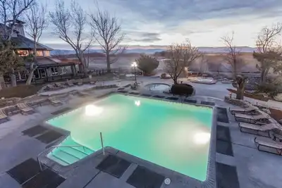 Image de Explore Tahoe| Relaxing Escape | Hiking, Scenic Drives & Restorative Springs