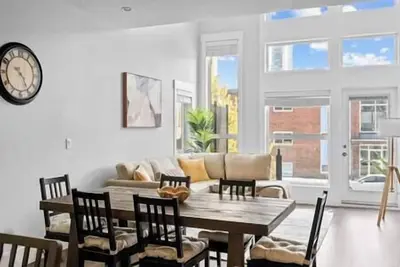 3br | Garage | Dt Views | Central | Lux Townhome