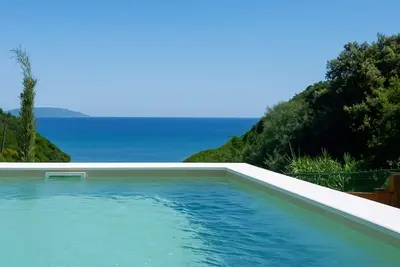 Image de Divinum Mare Luxury Villa with Private Pool & Sea View just 200m from the Beach