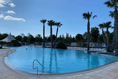 Image de Comfortable mobile home in the south of France - perfect family vacation near the beach