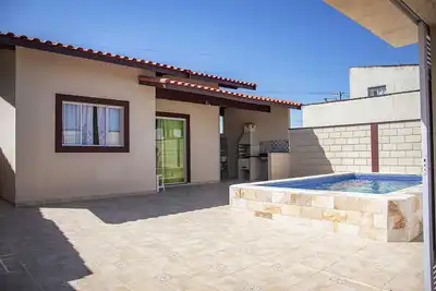 Image de Incrível casa com piscina e churrasq - Itanhaém/Sp