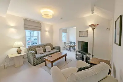 Image de 1a Tower Street - Emsworth -  a town house that sleeps 4 guests  in 2 bedrooms