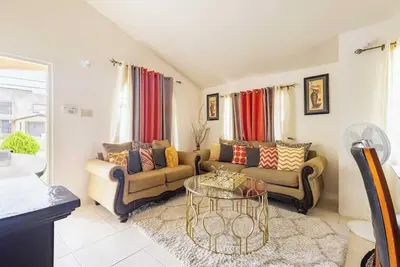 Image de Luxurious, 2-Bedroom Home, Near Beach, Shopping & Nightlife Montego Bay