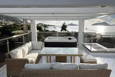 Image de Allure Villa Porto Rafti, the Beach is 2min away on foot & near airport