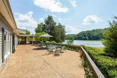 Hiwassee Hideaway: Private Riverfront & Golfing