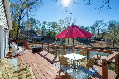 Charming Lake Murray Cottage: ‘Breezy's Blyss’