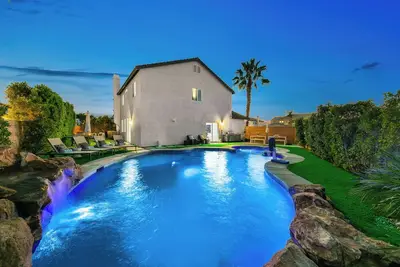 Image de Pluma Verde Vista: 6br Retreat w/ Pool, Spa, & Games