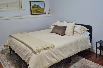Image de Cozy 2 Bed Guesthouse in Vibrant Marda Loop