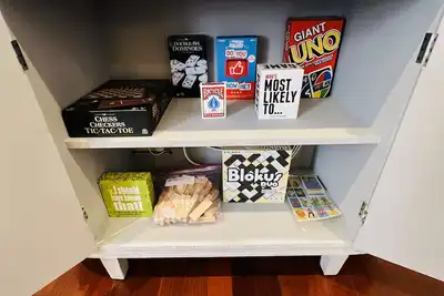 Image de Good Vibes Only, South Coast Home - 3 Br, Centrally Located, Clean, & Safe