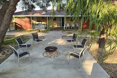 Image de Seas The Day- Coastal Comfort & Spacious Living!