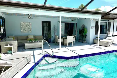 Image de New! Peaceful Water Lily House with Pool-Near Beaches & much more