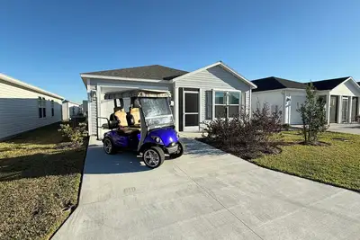 Image de April Stay in The Villages! Flexible Dates for Guests Extending Their Visit