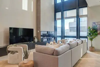 Image de Lux 5-Story Rittenhouse Home: Elevator & Roof Deck