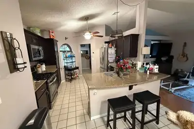 Image de Lovely 2-bedroom house with a pool and fire pit in vibrant Henderson,