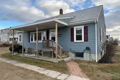 Image de Charming 3-bedroom house in Hull perfect for relaxing at the beach!