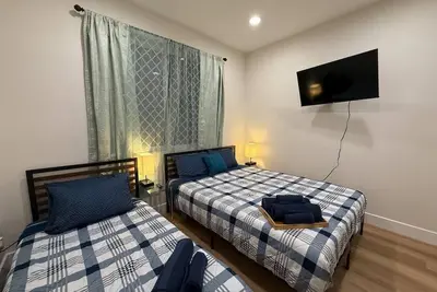 Image de 3-bedroom house in adorable Escondido with cool Ac breeze